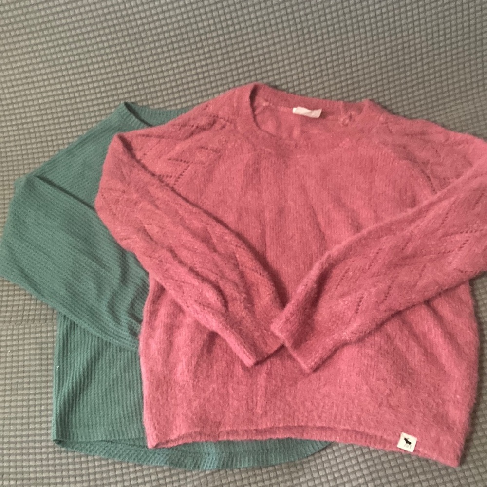 Girls 7-8 Abercrombie and cat and jack sweaters